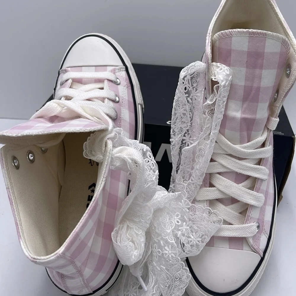 Converse WMNS Gingham High-Top Platform Sneaker A13663C
CTAS LIFT HI
SUMMIT PINK - Picture 12 of 16